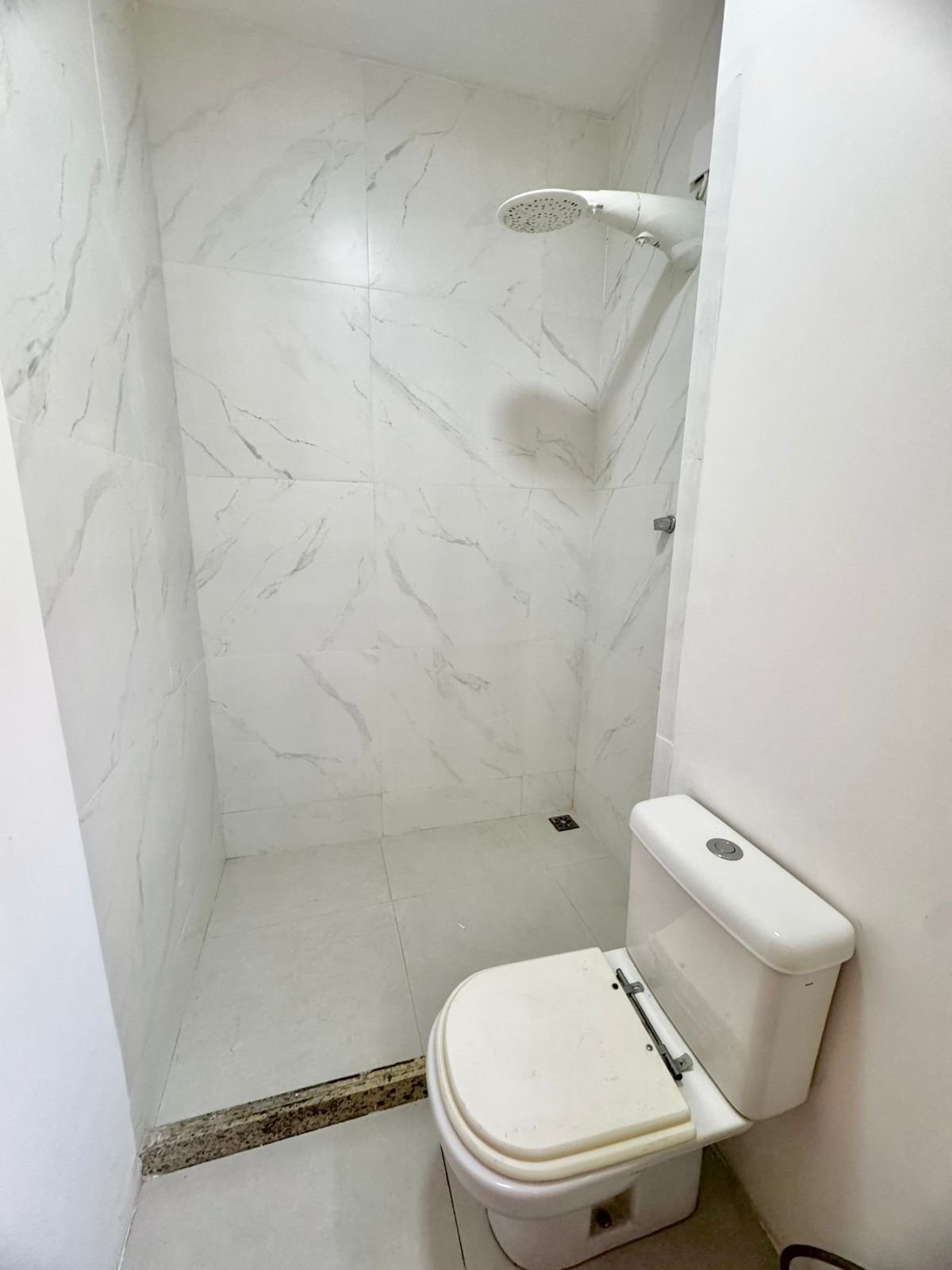 26 Bnh Suíte 2 Andar CASA DUPLEX EM CONDOMÍNIO NO BAIRRO VARGEM GRANDE