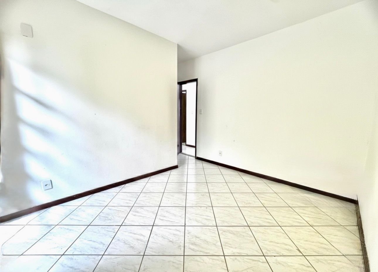27 2 Quarto 2 Andar CASA DUPLEX EM CONDOMÍNIO NO BAIRRO VARGEM GRANDE