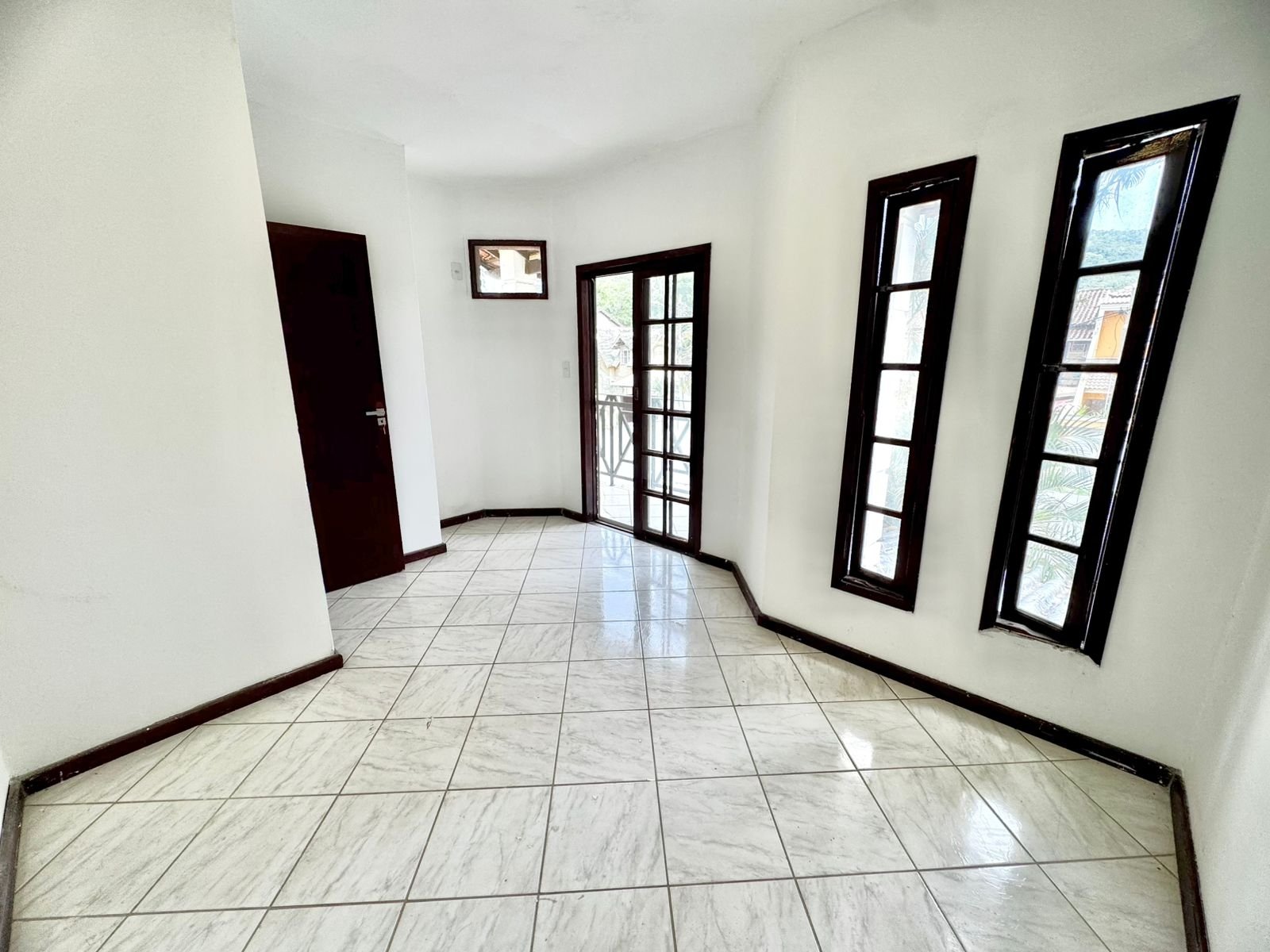 30 3 Quarto 2 Andar CASA DUPLEX EM CONDOMÍNIO NO BAIRRO VARGEM GRANDE