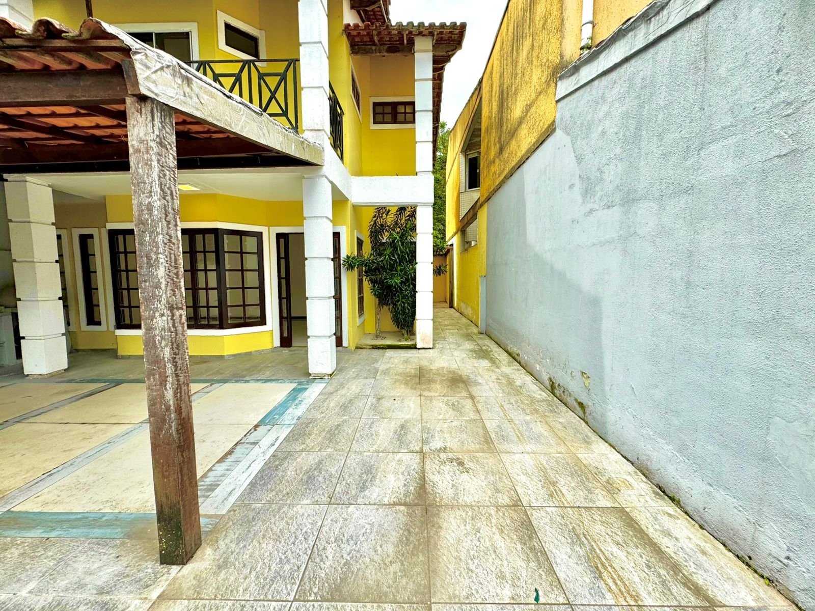 43 Corredor Lateral Acesso Aos Fundos CASA DUPLEX EM CONDOMÍNIO NO BAIRRO VARGEM GRANDE