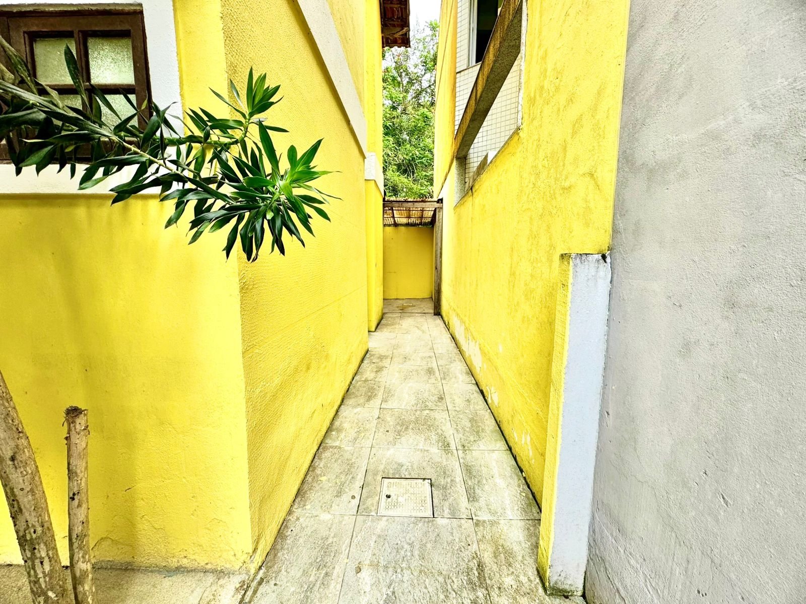 44 Corredor Lateral Acesso Aos Fundos CASA DUPLEX EM CONDOMÍNIO NO BAIRRO VARGEM GRANDE
