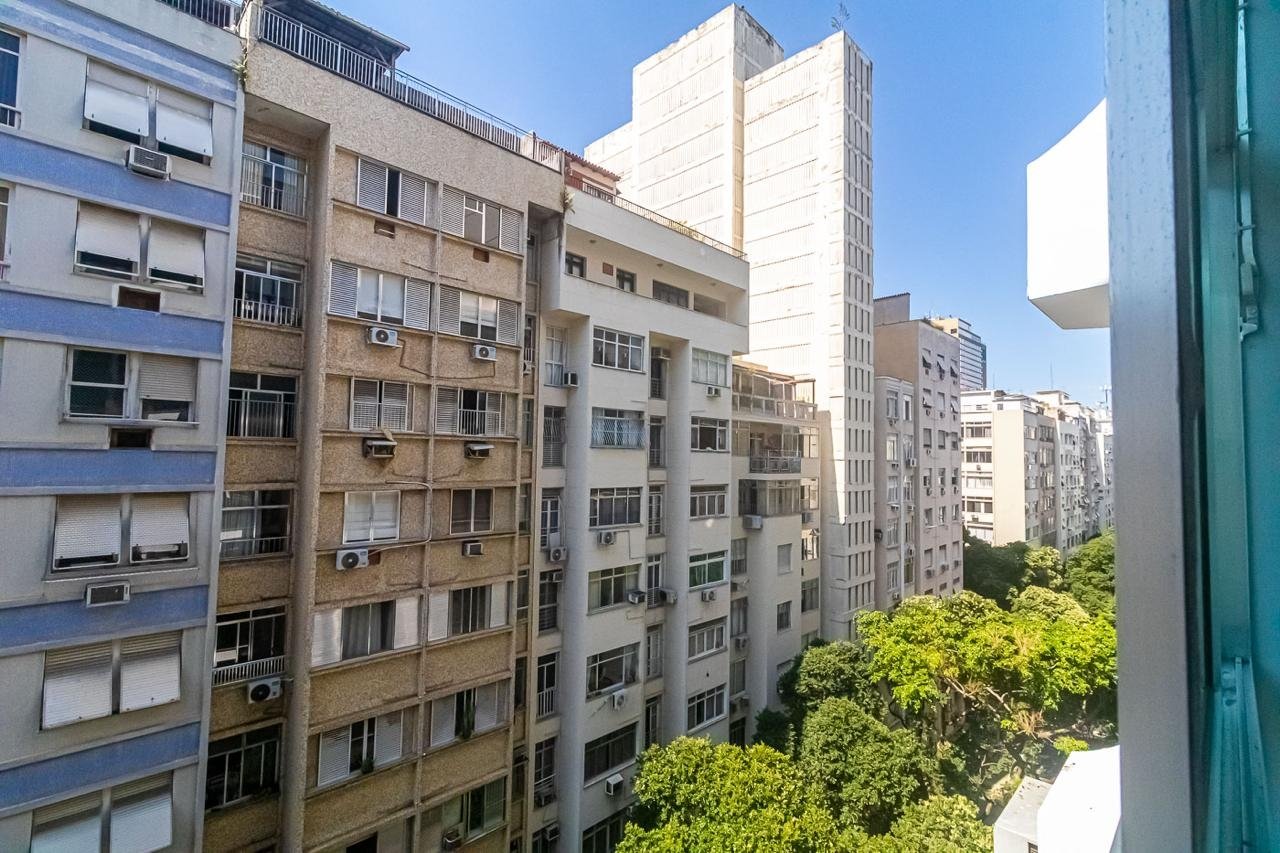 APARTAMENTO DUPLEX COM MAIS DE 155 M² EM COPACANA PRONTO PARA MORAR