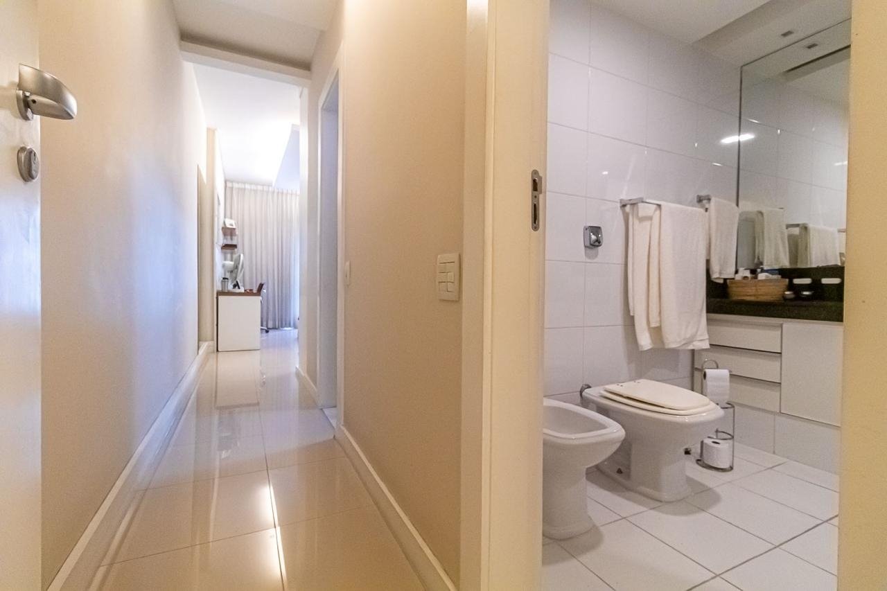 APARTAMENTO DUPLEX COM MAIS DE 155 M² EM COPACANA PRONTO PARA MORAR