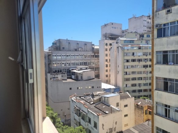 STUDIO REFORMADO NO CENTRO DO RIO- CONFORTO E PRATICIDADE PERTO DE TUDO!