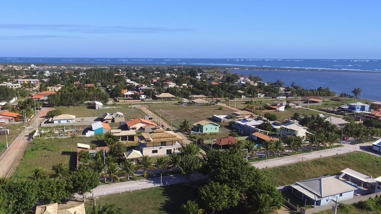 GERAL VISÃO LAGOA TERRENO PERFEITO ARRAIAL DO CABO EM CONDOMÍNIO DE FRENTE PARA LAGOA