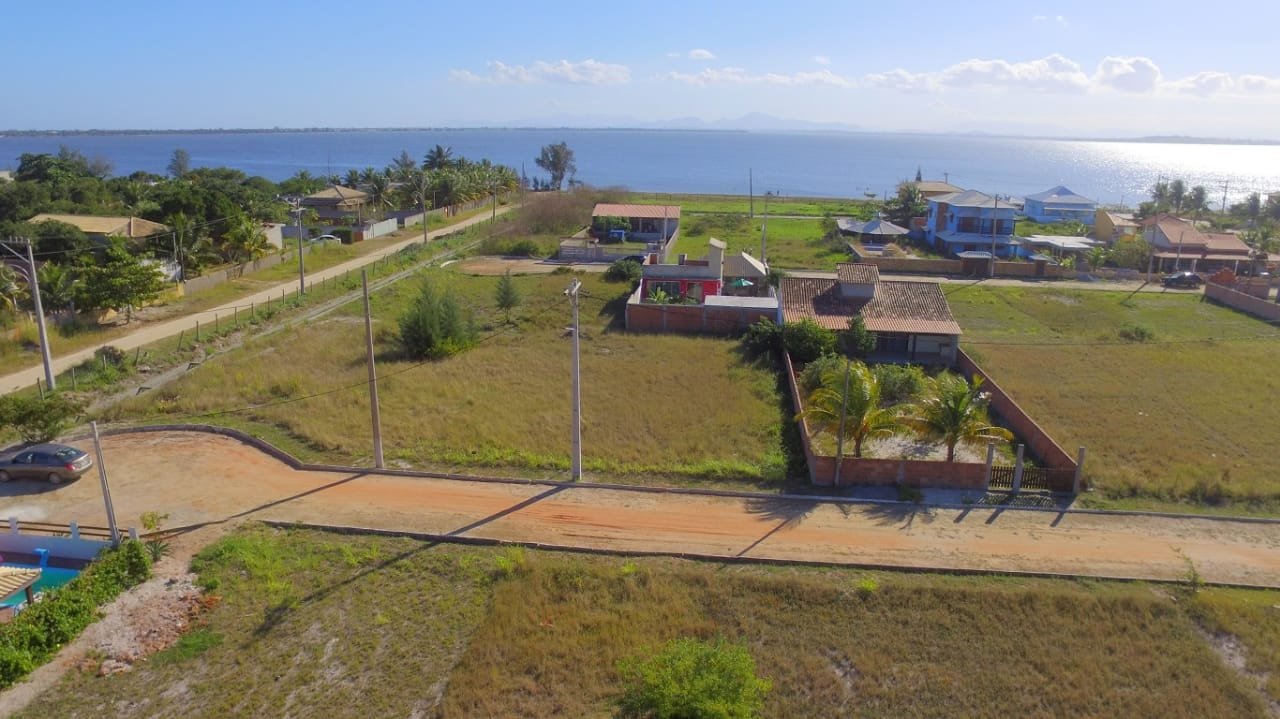 VISAO 03 TERRENO PERFEITO ARRAIAL DO CABO EM CONDOMÍNIO DE FRENTE PARA LAGOA
